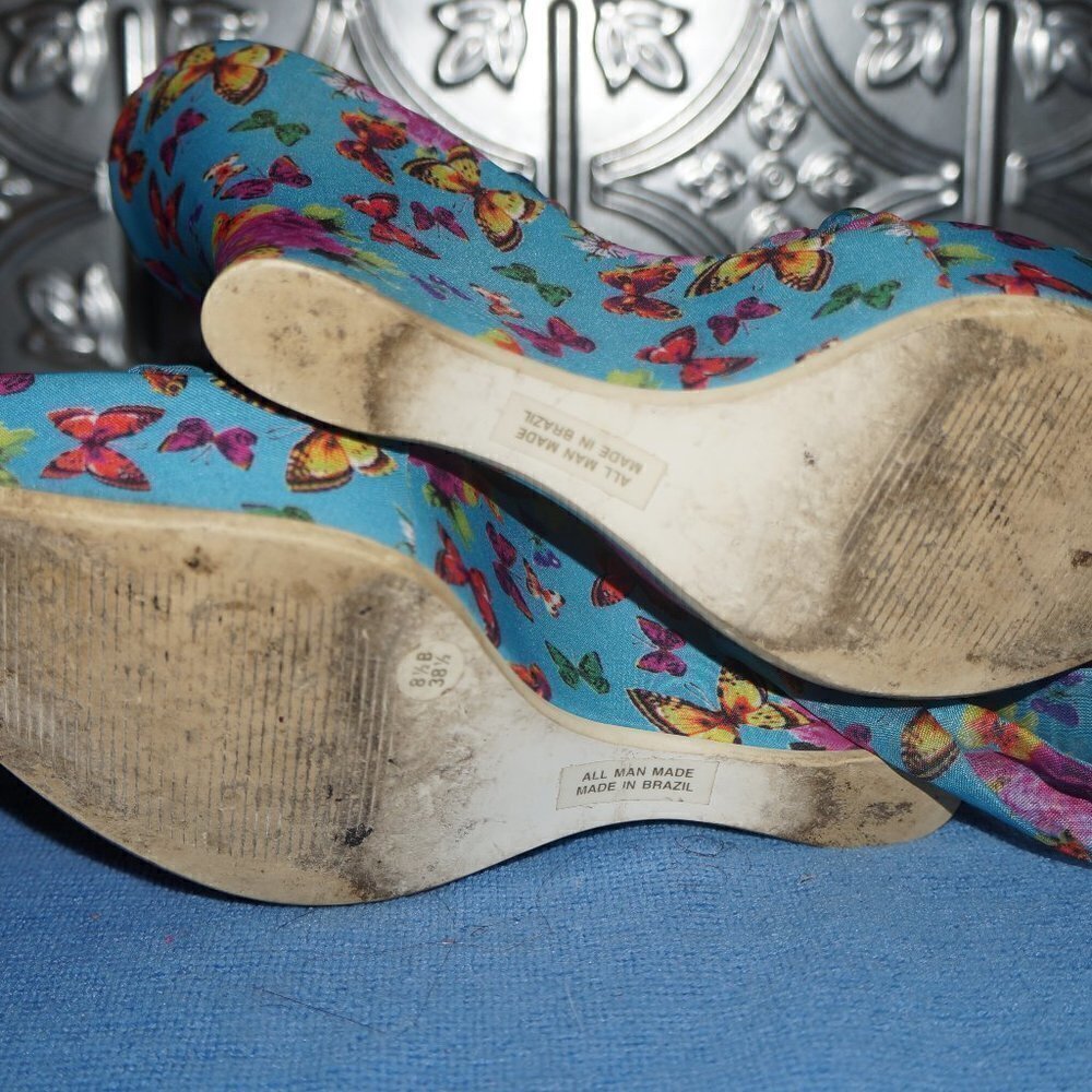 Womens Size 8.5 BCBgirls Blue Butterfly Wedges Tie on Straps - Picture 5 of 5